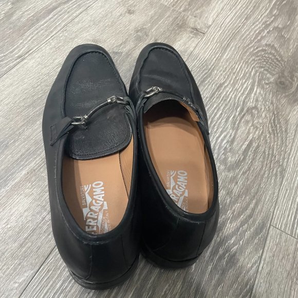 Salvatore Ferragamo Size 9 Dress shoes